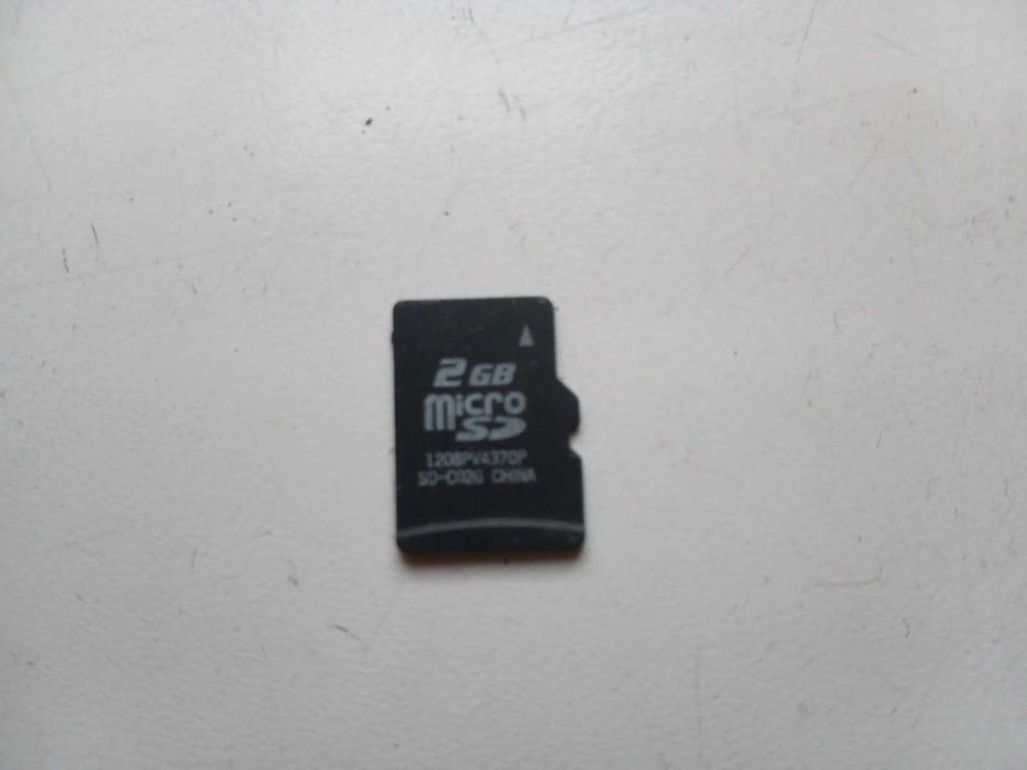 Карта памяти 2 GB. 120 гр.