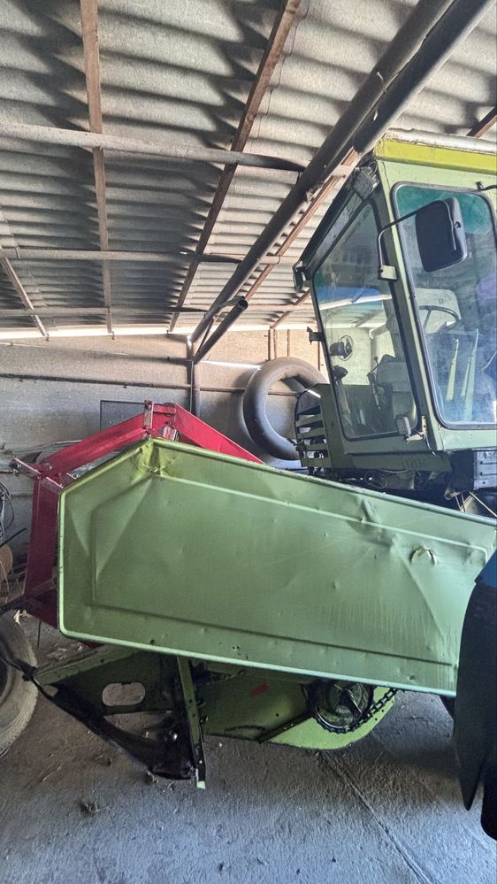 Комбайн Claas Consul