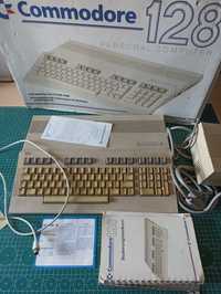 Commodore c128 w oryginalnym boxie