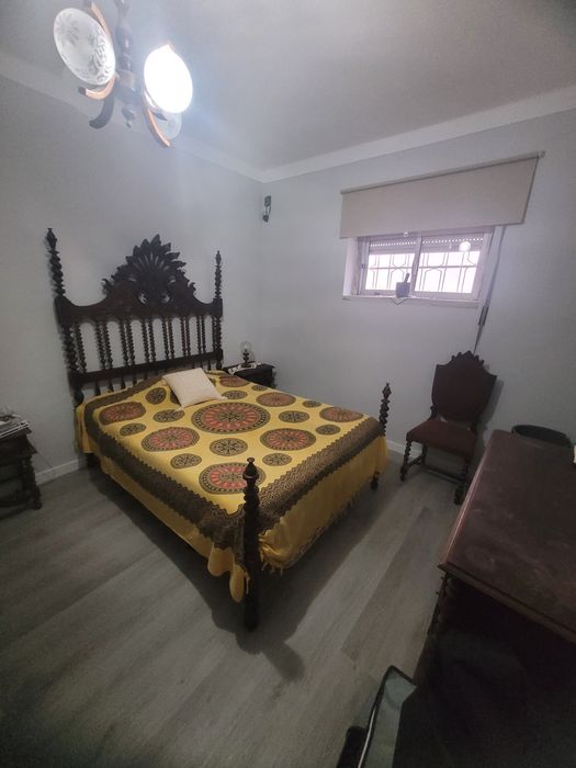 Móveis estilo renascentista e barroco (quarto completo)