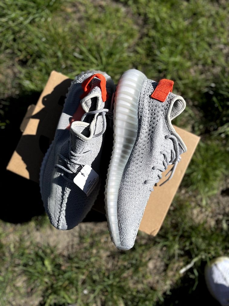 Adidas Yeezy 350 Tail light