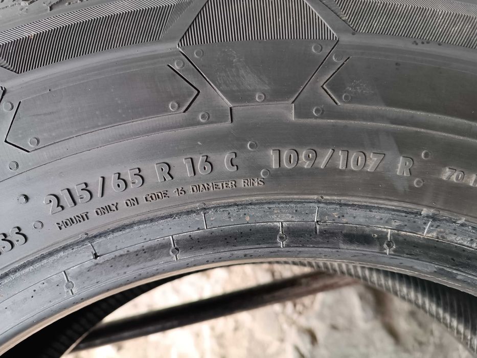 Зимові шини 215/65 R16C Сontinental van contact winter 2020 рік