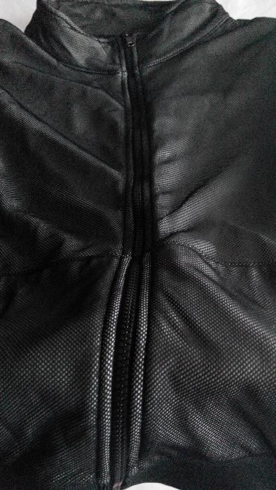 Курточка сеточка, ветровка. Размер XXL.