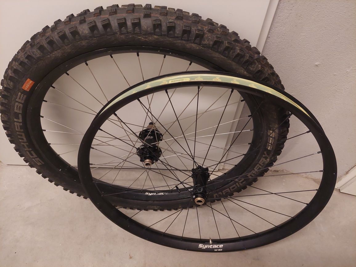 Zestaw kół przód i tył mullet 27,5x2.6  syntace 15x142 dx boost 12x110
