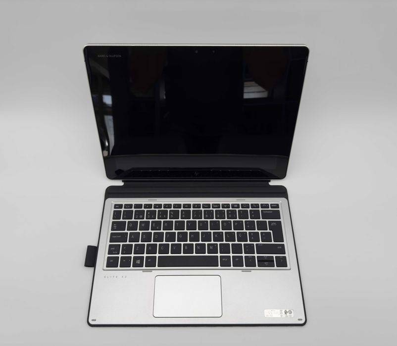 HP Elite X2 1012 G2 | i5-7200U | 8GB RAM | 256GB SSD | 1 ANO GARANTIA