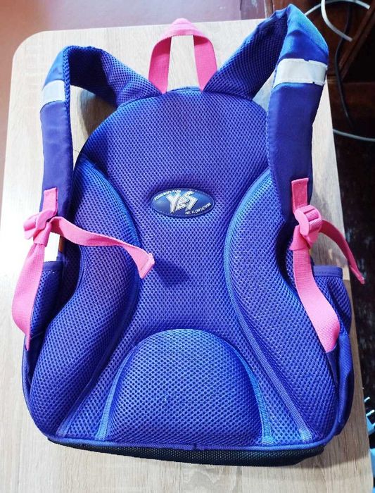 Шкільний рюкзак Barbie на дівчинку 6-10 років