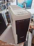 Komputer do gier i nie tylko AMD 8rdzeni 16GB Radeon ssd+hdd monitor
