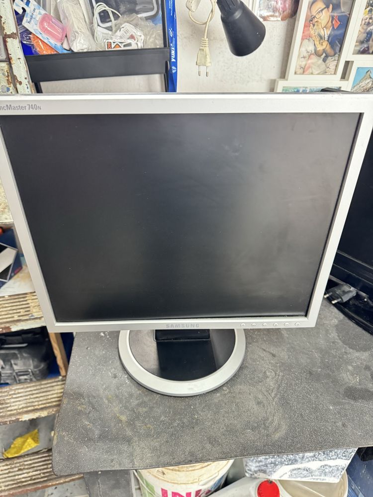 Monitor Samsung 740N