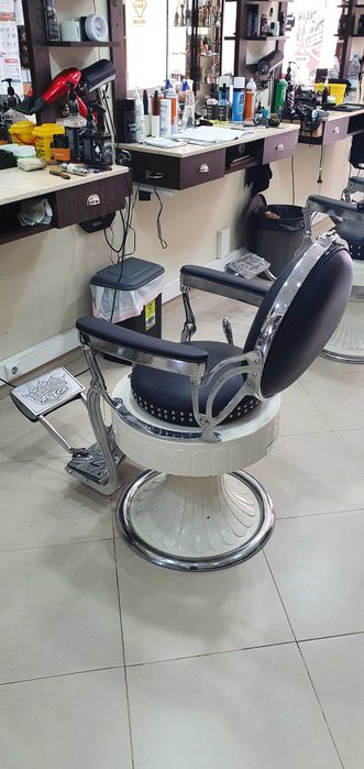 Cadeiras de Barbeiro Antigas Restauradas