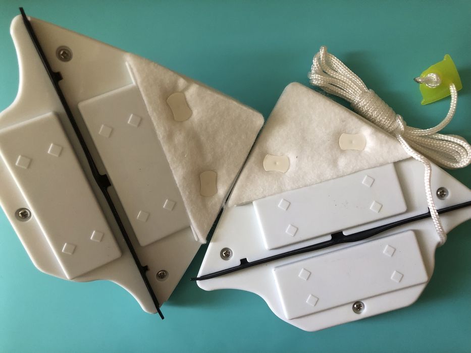 Двостороння магнітна щітка для миття вікон