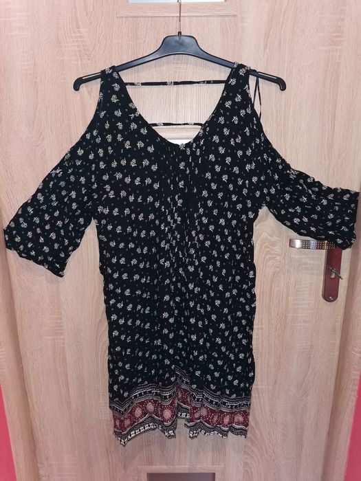 Sukienka C&A rozmiar L