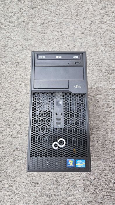 Komputer Fujitsu P500 i3/16GB ram 240GB- nowy- ssd Windows 10