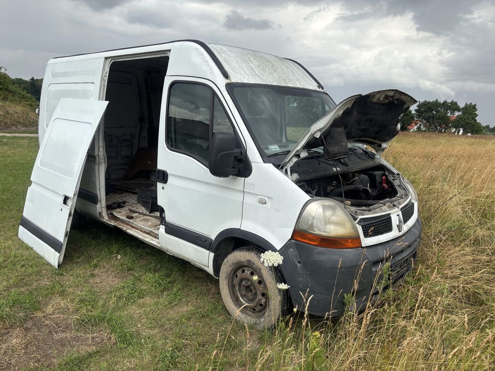 Silnik 2.2 dci 90km master 2.  08r skrzynia biegów