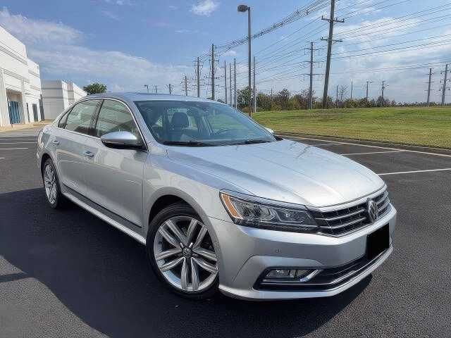 2017 Volkswagen Passat V6 SEL Premium