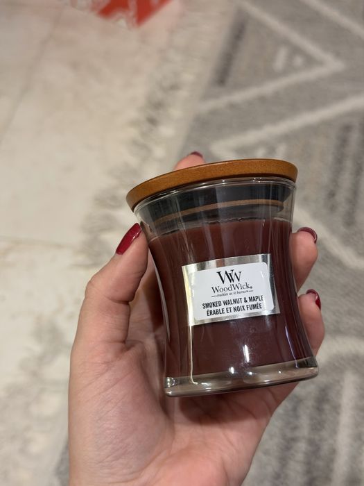 Ароматична свічка WoodWick Smoked Walnut & Maple