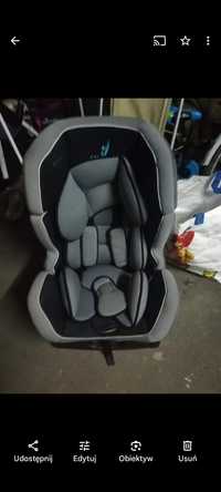 Fotelik do samochodu dla dziecka
