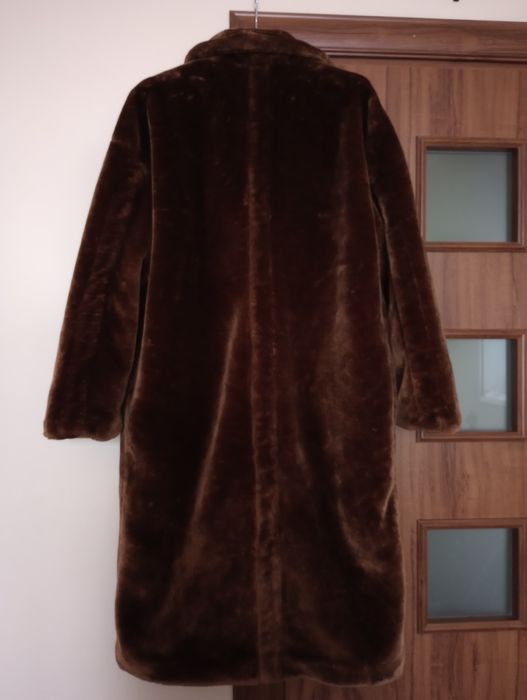 Damskie futerko Monki