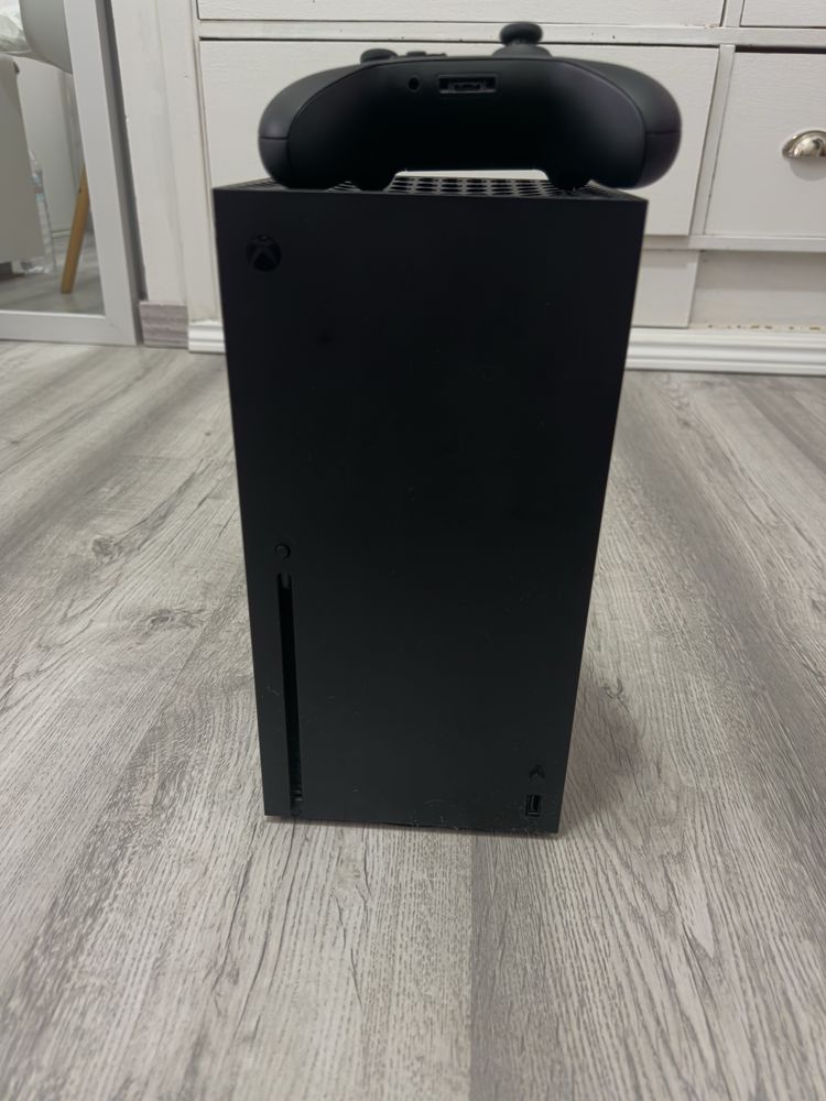 Xbox series X (com caixa e garantia)