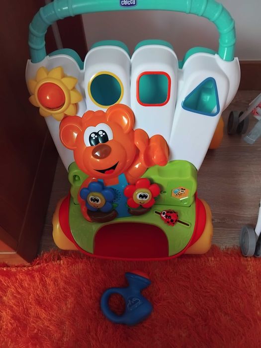 Andador chicco com segurança