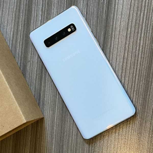 флагман Samsung Galaxy s10 8/128Gb