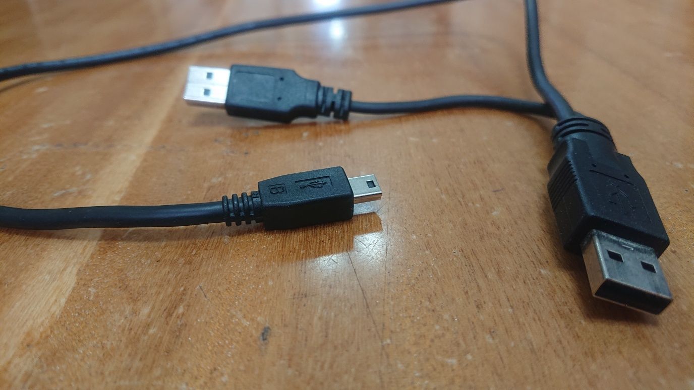 Продам шнур USB
Для подключения например внешнего жесткого диска. 
Шну