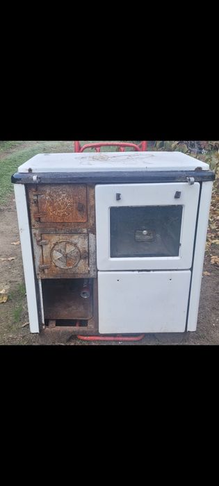 Piec kuchnia węglowa.