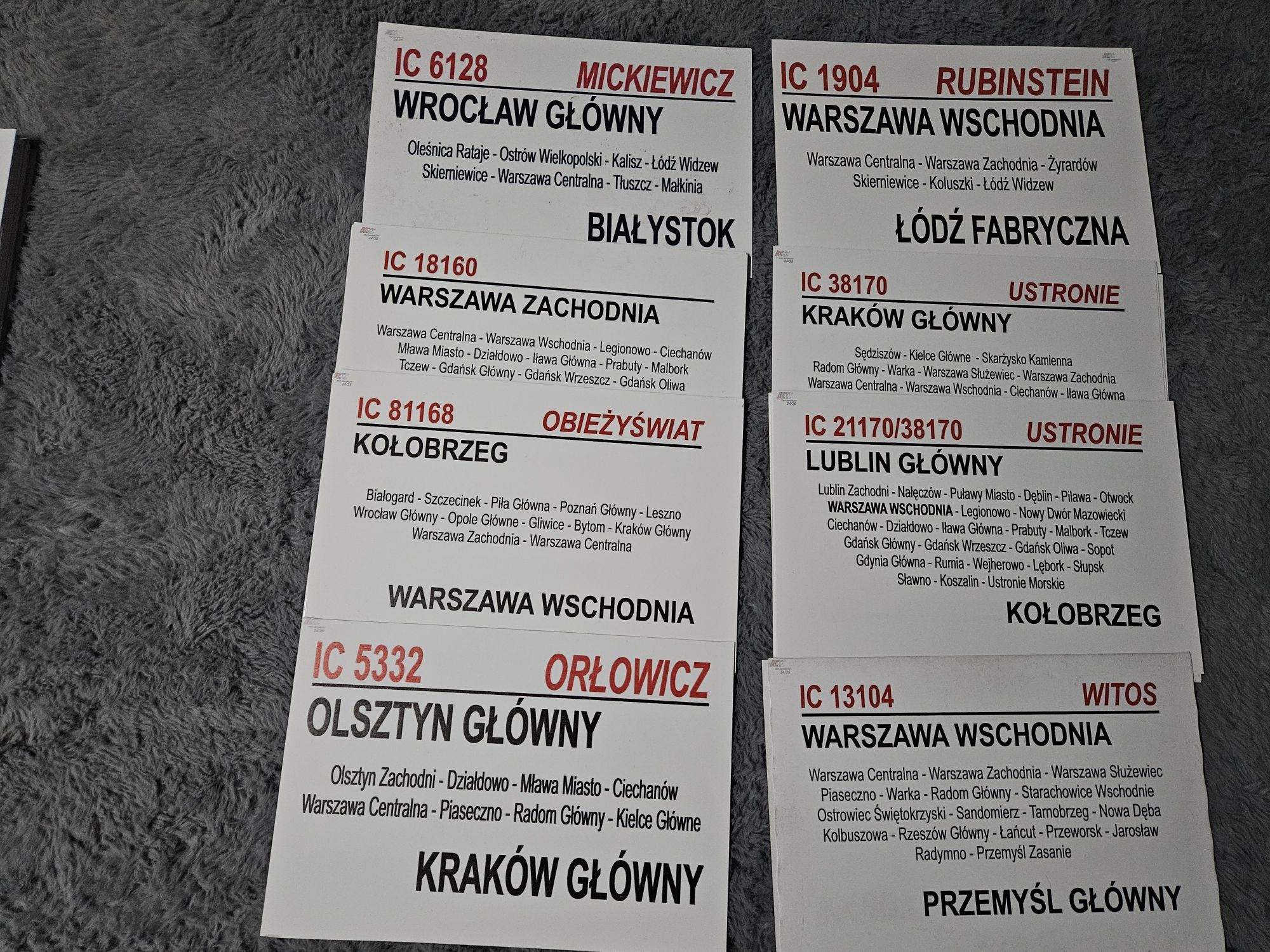 Tablice pkp składów krajowych.