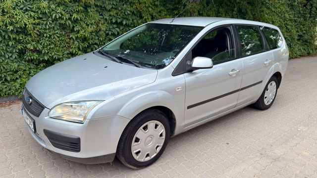 Ford Focus 1,6 diesel, klimatyzacja, kombi, sprawny