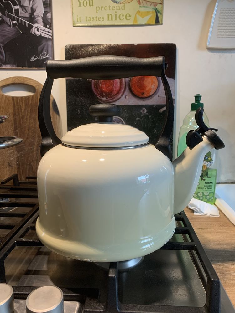 Le Creuset czajnik duży 2,1 l emaliowany stalowy klasyk