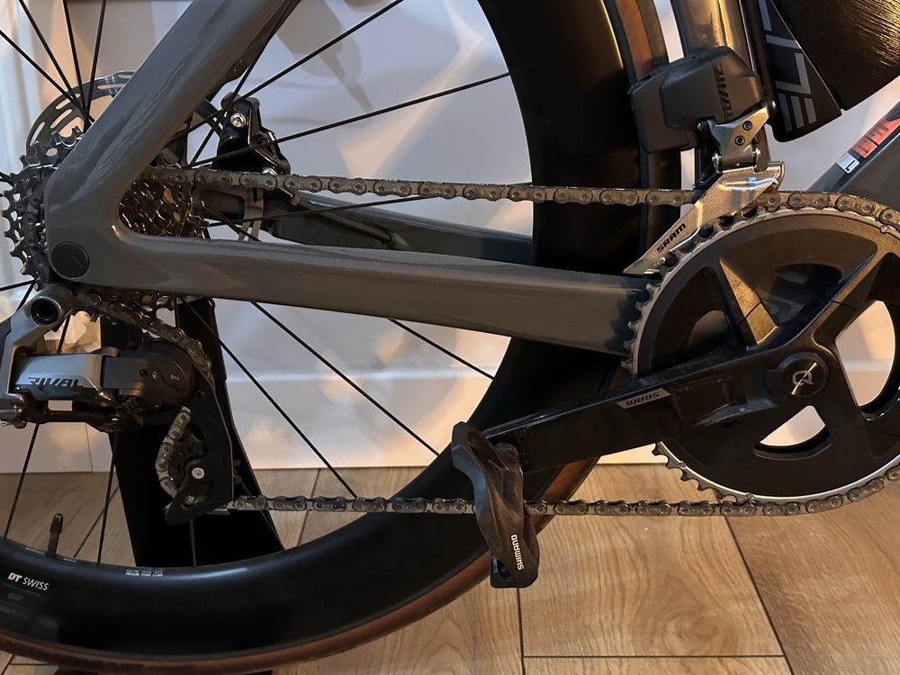 Canyon Aeroad CF SLX 7 AXS pomiar mocy