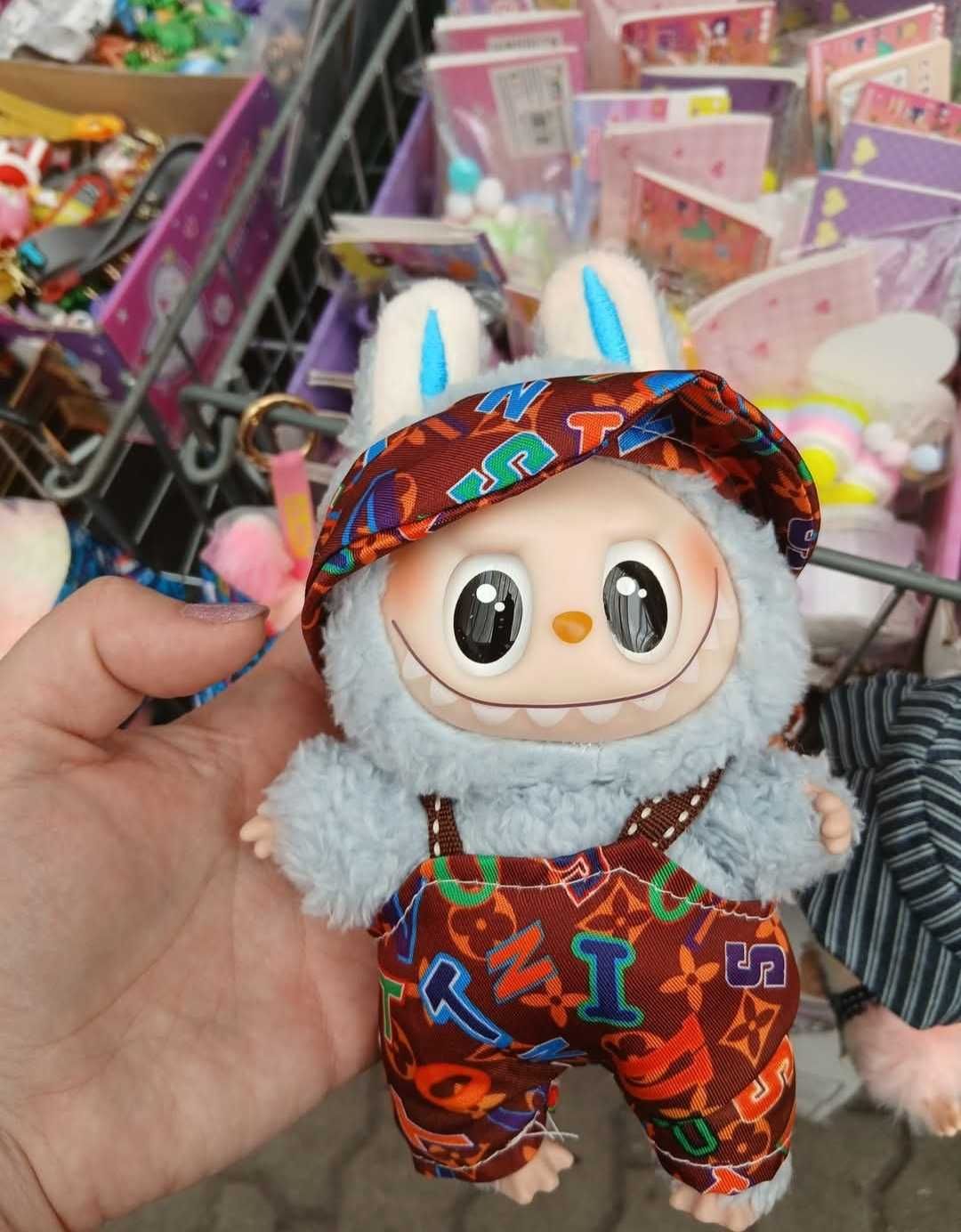 Labubu w  ubrankach