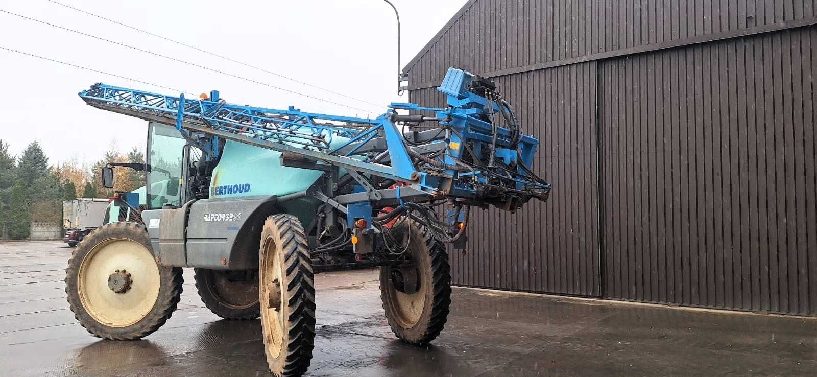 Berthoud Raptor 3200 – 2009 – 4x4 – Belka 36m – 3200L  145000 zł Netto