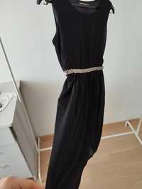 Czarna tiulowa sukienka z ogonem