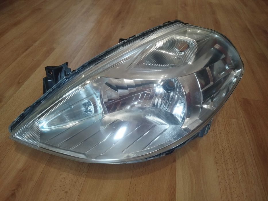 Фара Nissan Tiida Japan (Latio) рестайлинг