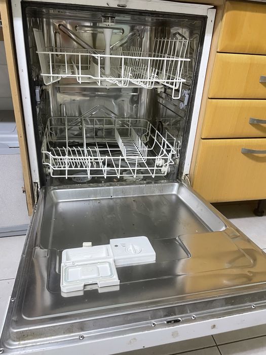 Máquina de lavar louça ÖKO_Favorit 677 AEG