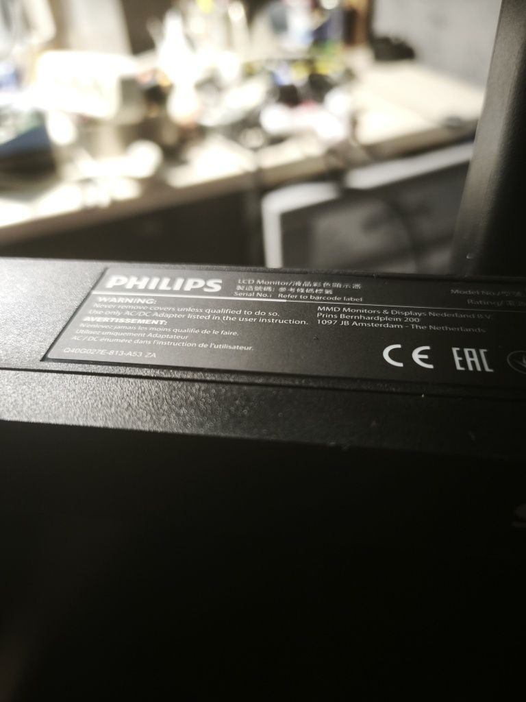 монитор Philips 272e1
