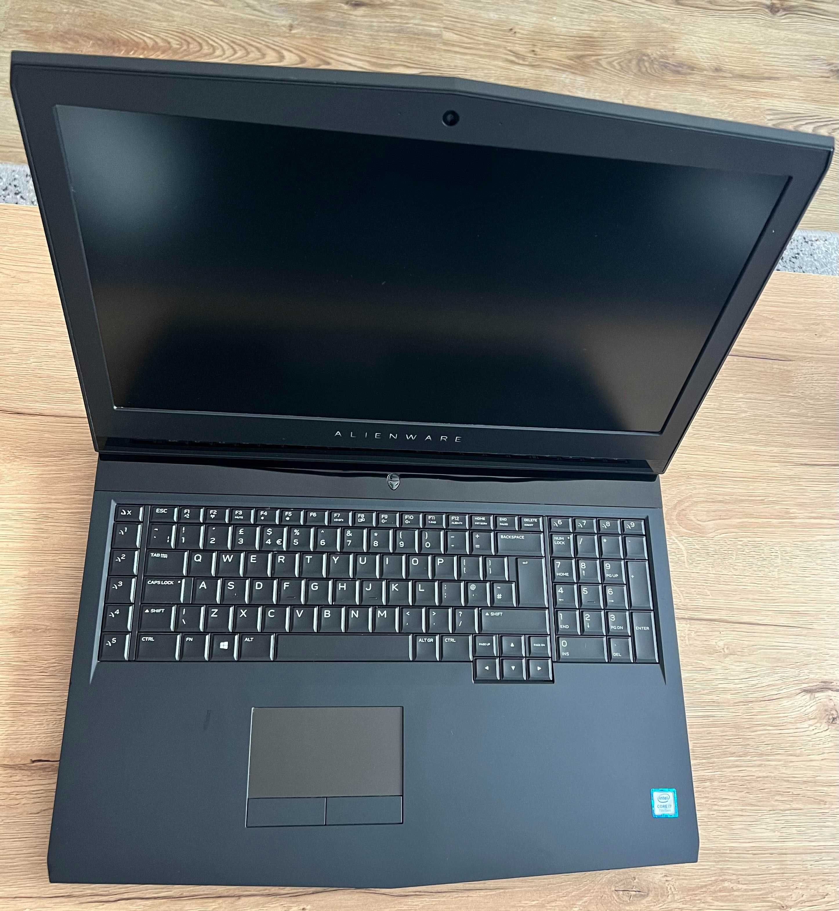 Laptop Dell Alienware 17 R4 17,3 " Intel Core i7 32 GB RAM / 1,5 TB