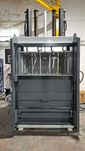 Prensa de compactação resíduos - V-PRESS HSM