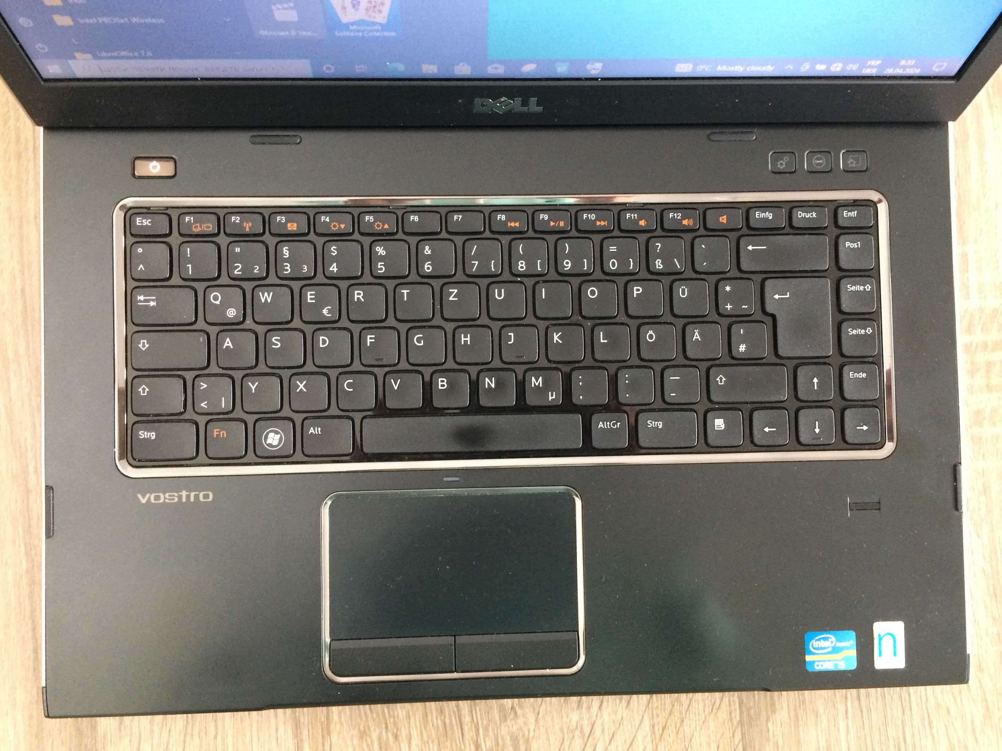 Гарний ноутбук Dell з Німеччини Віндовс10. Відмінний стан без дефектів