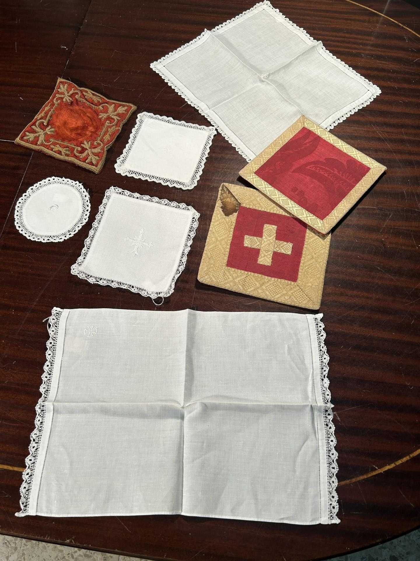 Toalha de mesa com bordados
