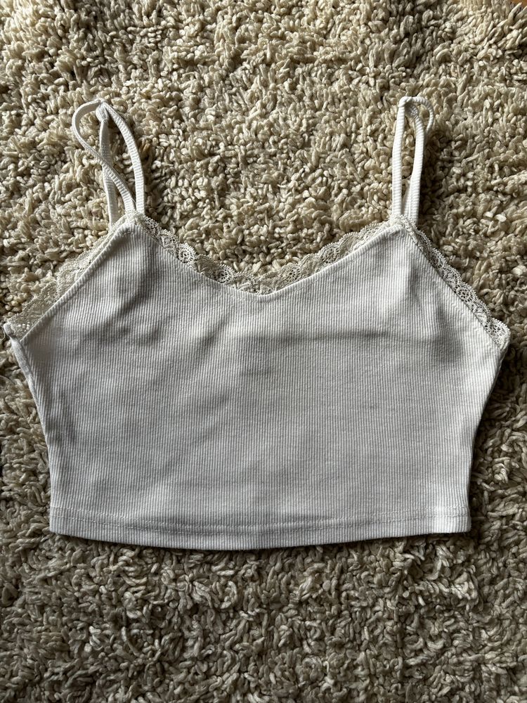 Crop top cottage core coquette biały na ramiączkach z koronką