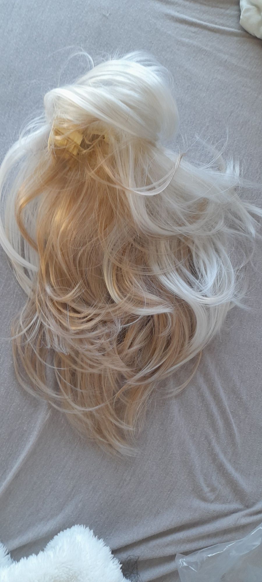 Peruka NOWA blond dl. 40 cm