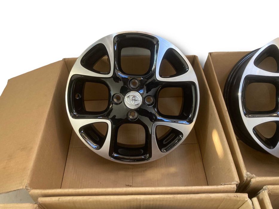 Felgi ALUMINIOWE 15 Toyota Aygo Yaris