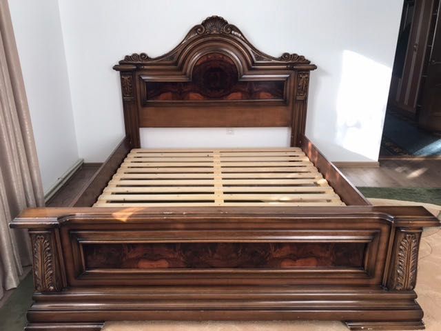 Продається двоспальне ліжко привезене з Італії