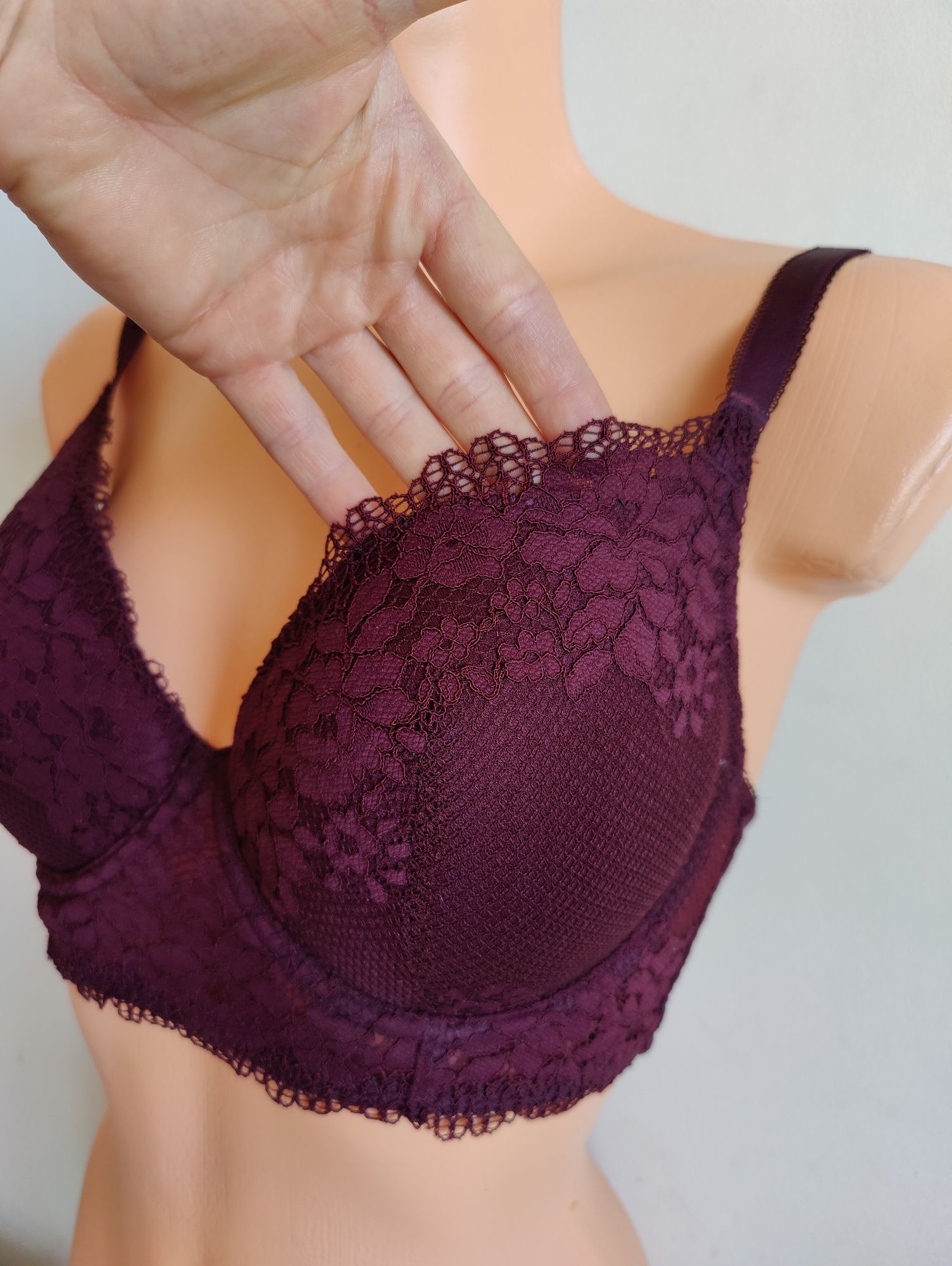 Biustonosz stanik Phoebe Next 34DD 75DD koronkowy fiszbiny