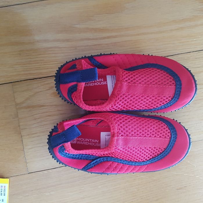 Buciki do wody Mountain Warehouse