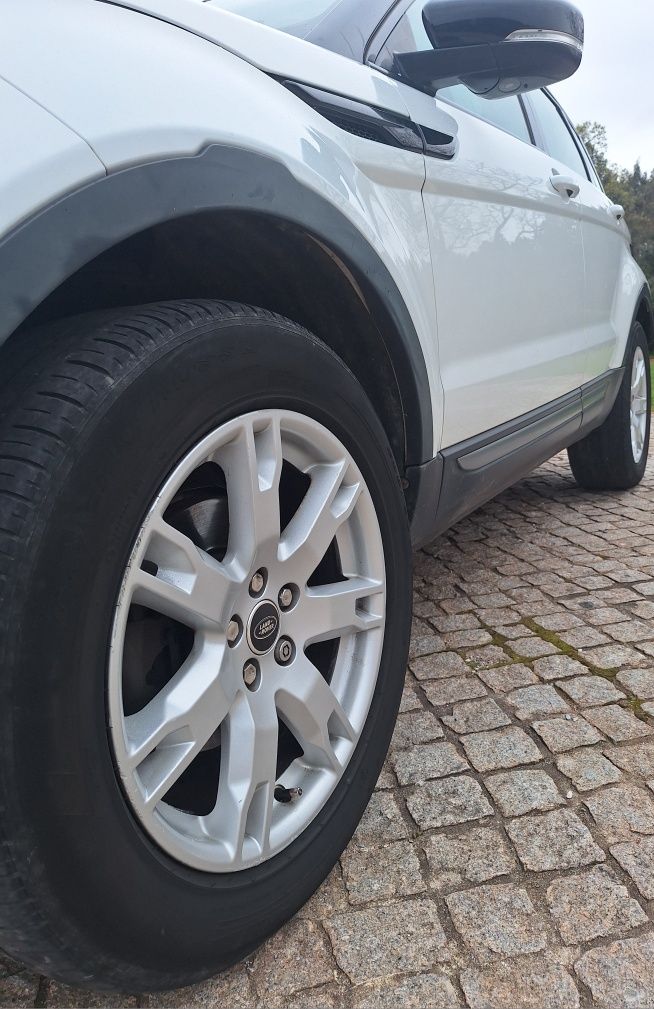 Land Rover Range Rover Evoque 2.2 eD4 Pure Tech