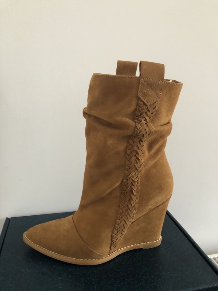 Zamszowe botki boho na koturnie ZARA Zign 38