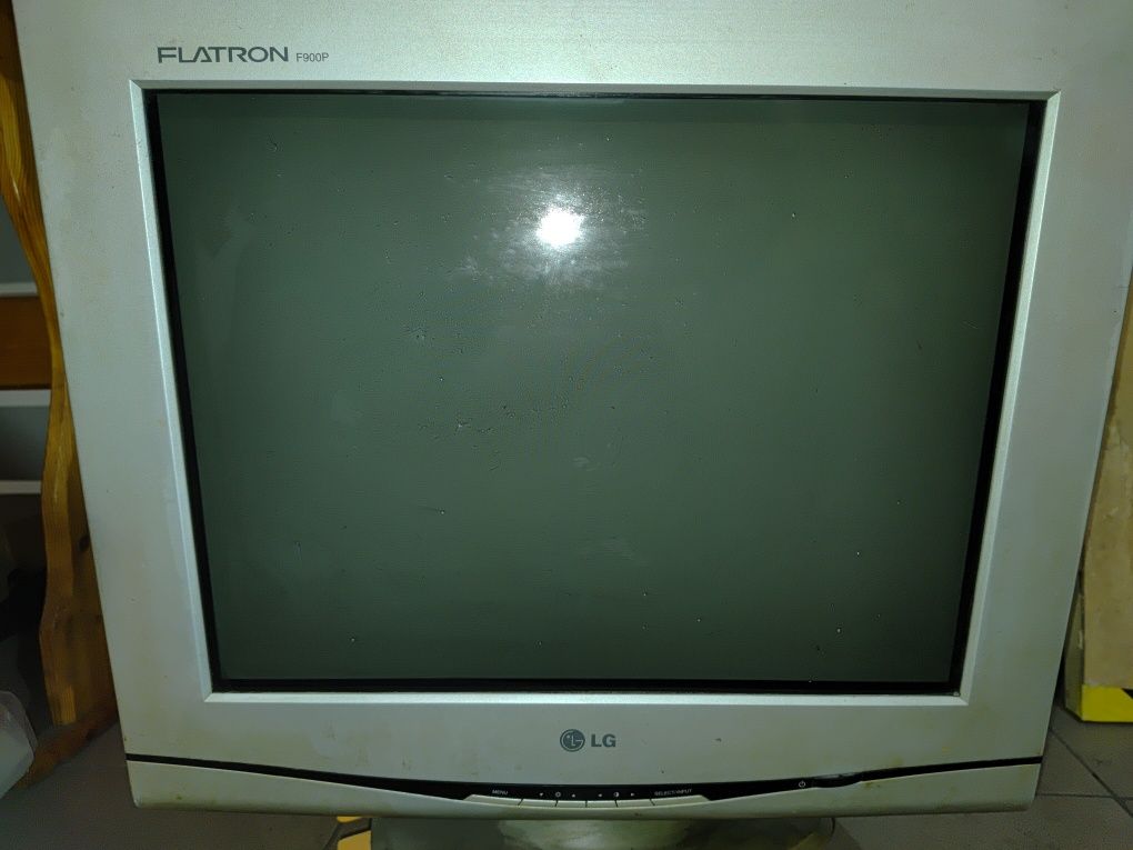 Monitor LG  FLATRON F900P