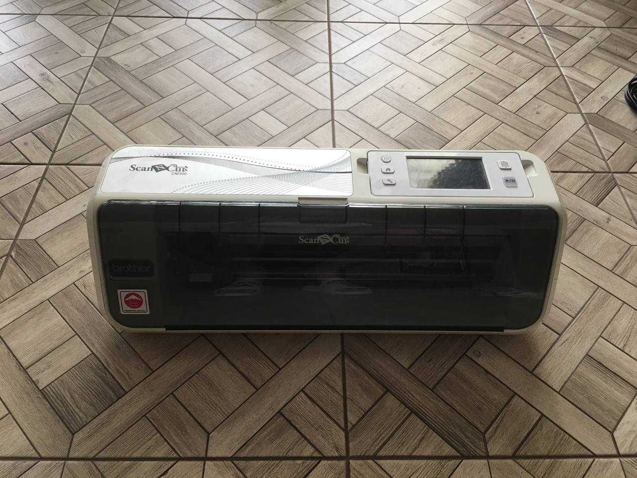 Плоттер Brother ScanNCut CM300